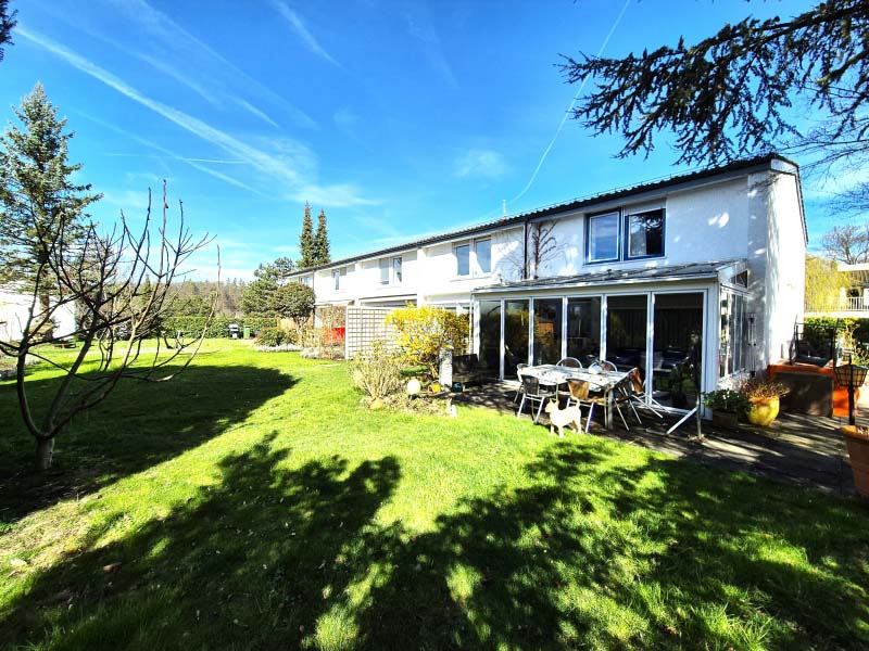 Im Sonnenhof der Bäderstadt - Einfamilien-Eckhaus mit Wintergarten