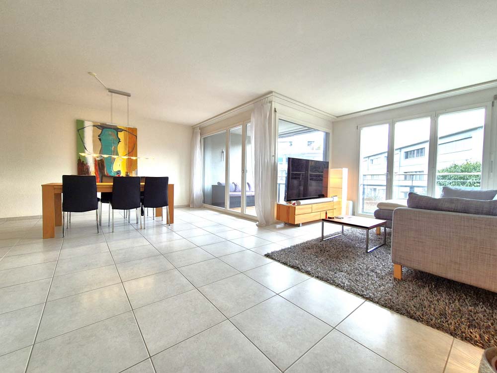 Zeitlose Raumaufteilung in attraktiver Umgebung