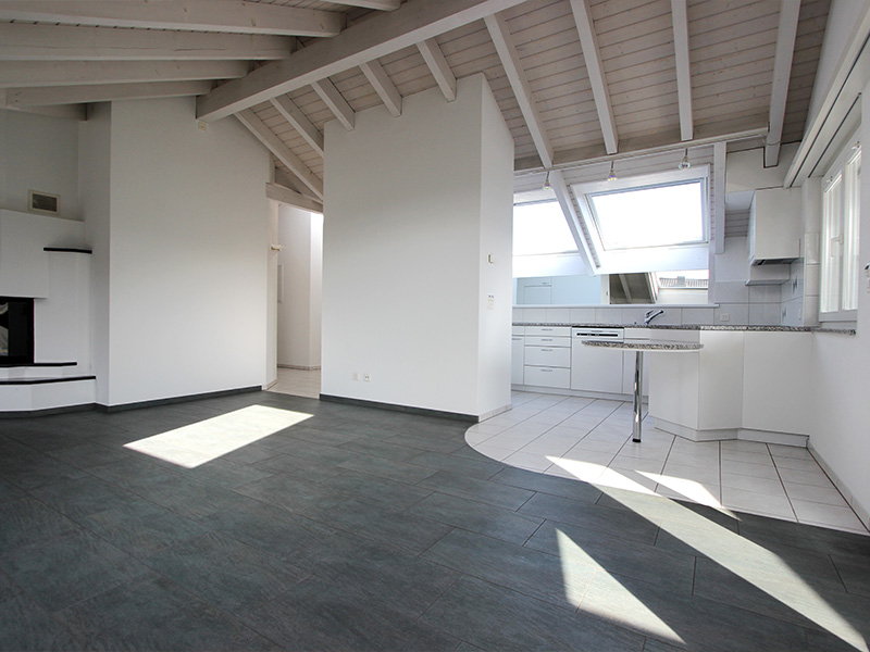 4.5-Zimmer-Dachgeschosswohnung im Zentrum der Gemeinde